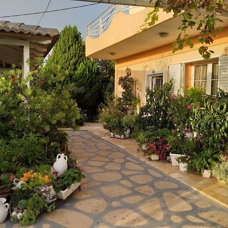 Guesthouse Villa Joanna&Mattheo Sarande Bagian luar foto