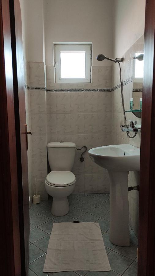 Guesthouse Villa Joanna&Mattheo Sarande Bagian luar foto