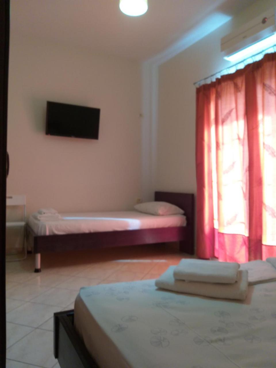 Guesthouse Villa Joanna&Mattheo Sarande Bagian luar foto