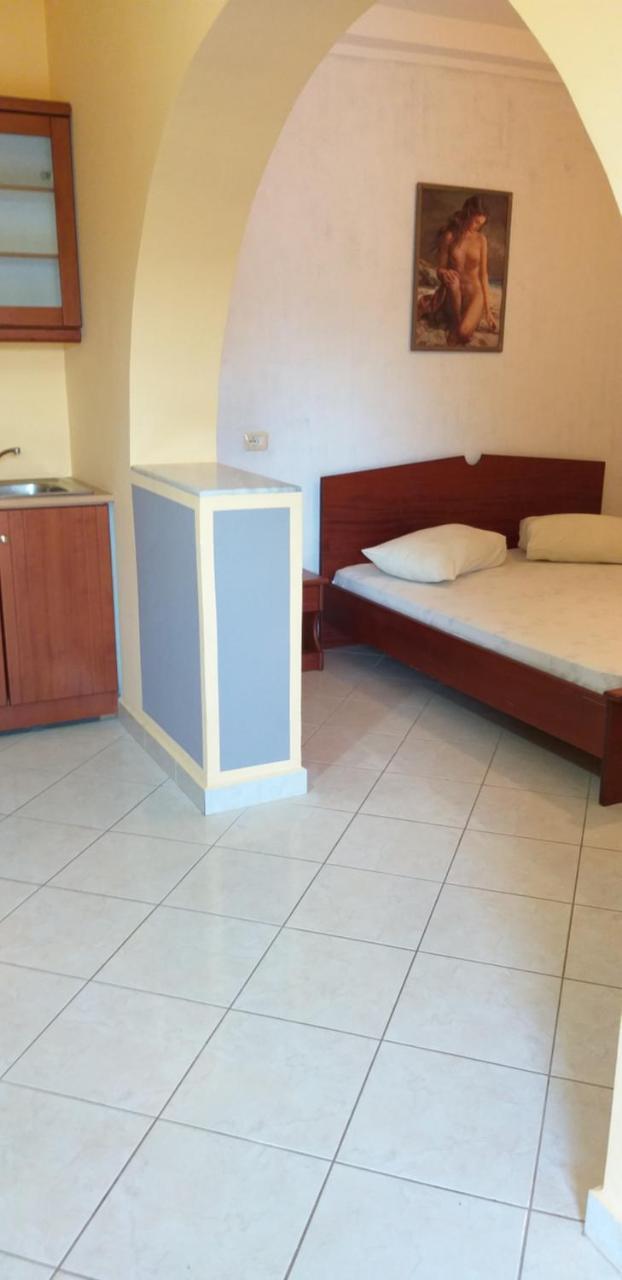 Guesthouse Villa Joanna&Mattheo Sarande Bagian luar foto